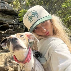 Meet your Posher, Brittney